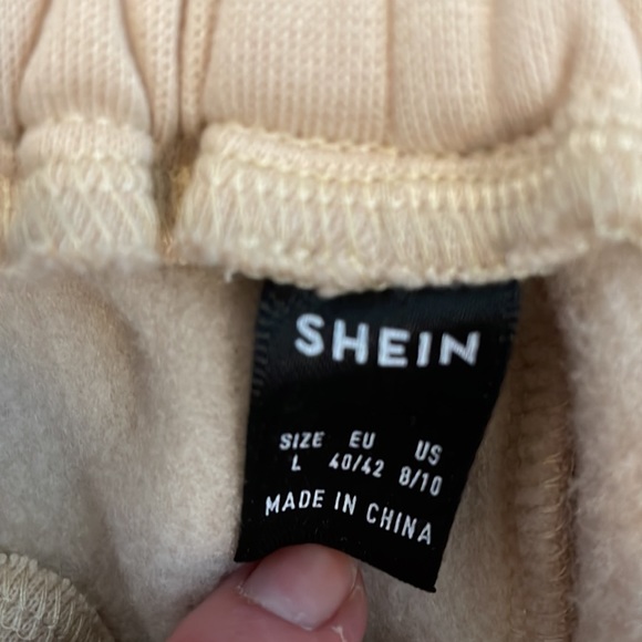 Sweatsuit with cropped sweater - Picture 2 of 2